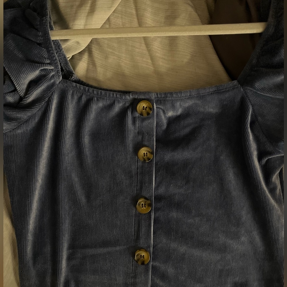 Dress - Picture 5 of 5